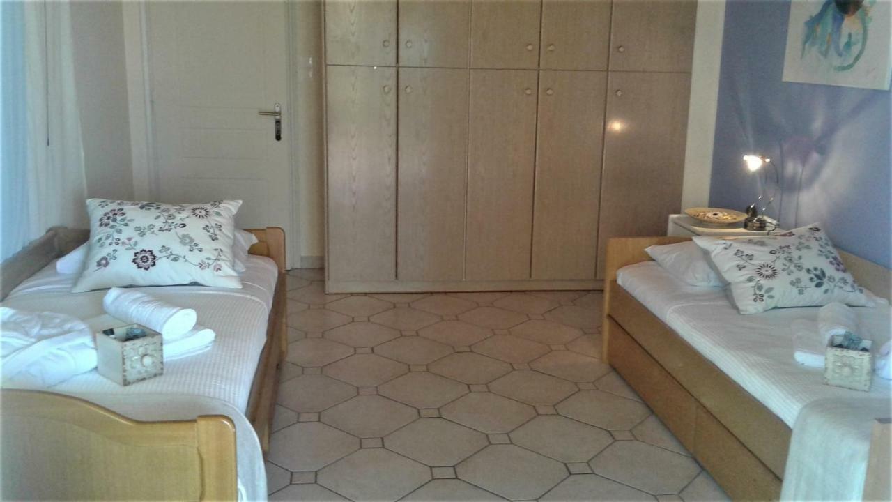 Villa "Eva" - Entire Beachfront Holiday Home - 4S Agia Marina  Dış mekan fotoğraf